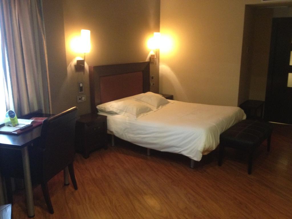 Del Val - Parking Gratuito Hotel 3*