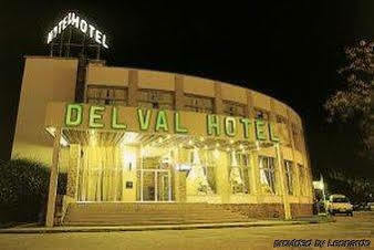 Del Val - Parking Gratuito 3*