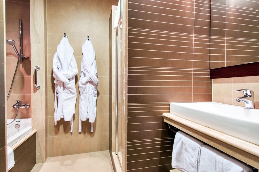 Hotel Del Val - Parking Gratuito 3*