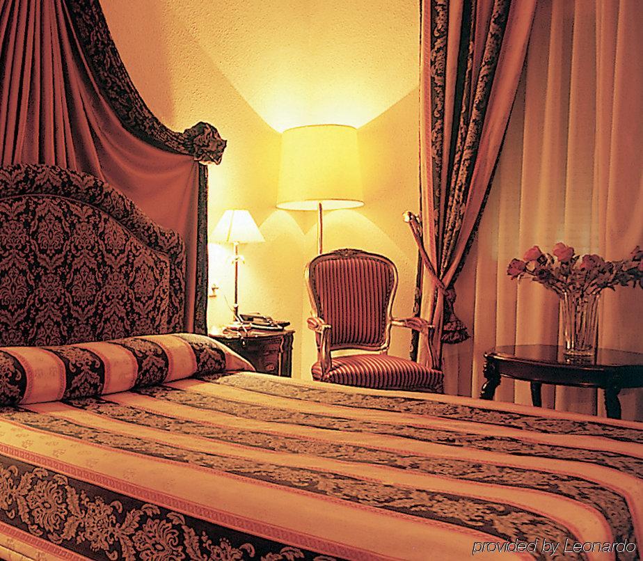 Del Val - Parking Gratuito Hotel 3*