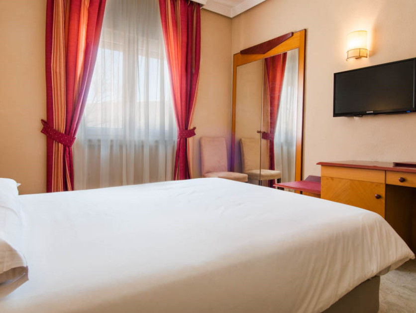 Del Val - Parking Gratuito Hotel